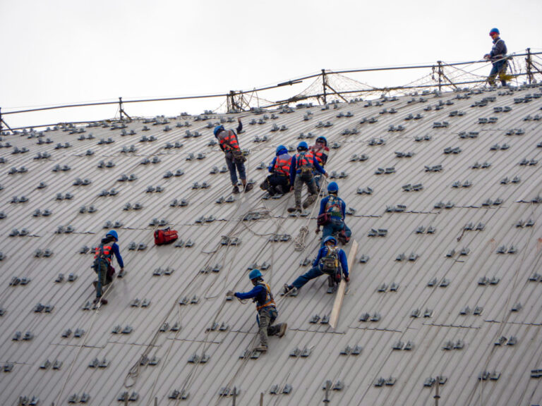 emergency roof repair in Lake Stevens